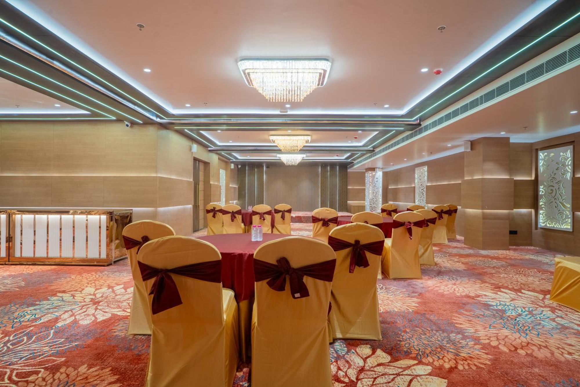 Royal Prime - A City Center Boutique Hotel In Jaipur Buitenkant foto