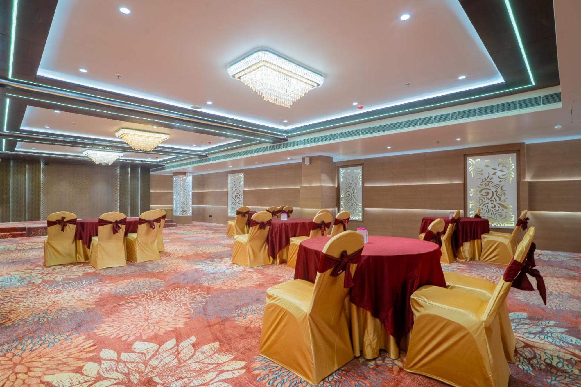 Royal Prime - A City Center Boutique Hotel In Jaipur Buitenkant foto