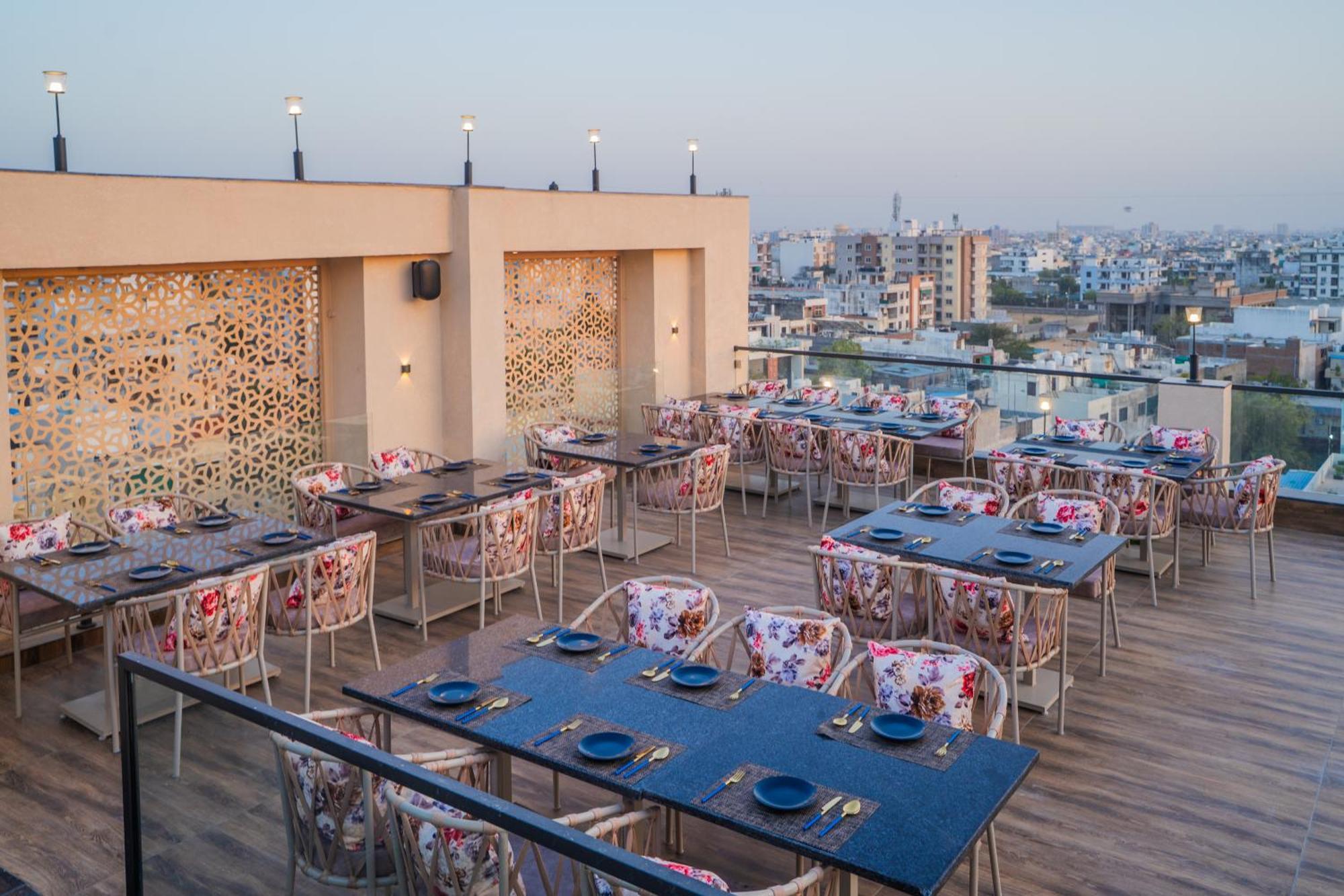 Royal Prime - A City Center Boutique Hotel In Jaipur Buitenkant foto